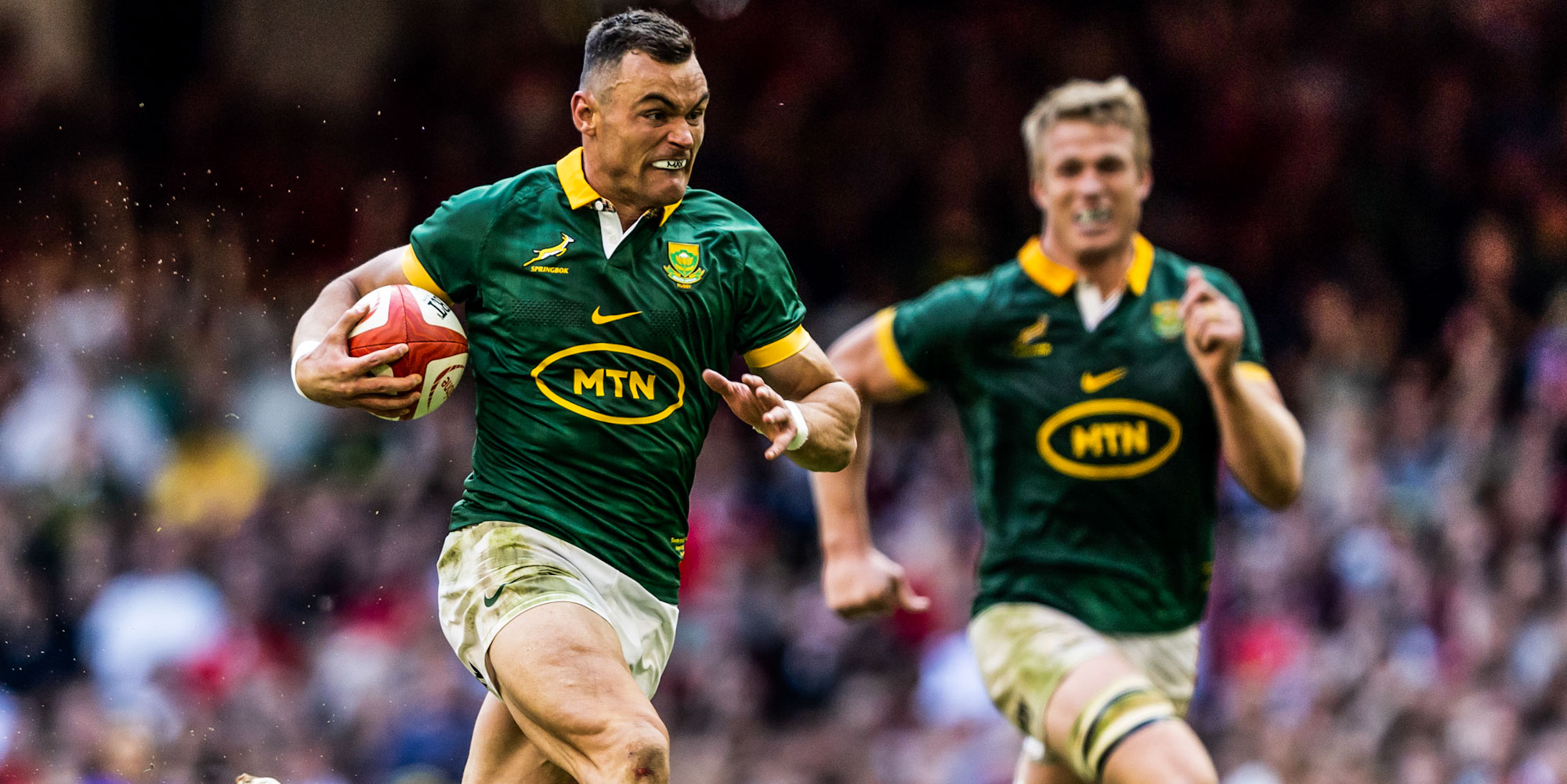Jesse Kriel races away for his second try.