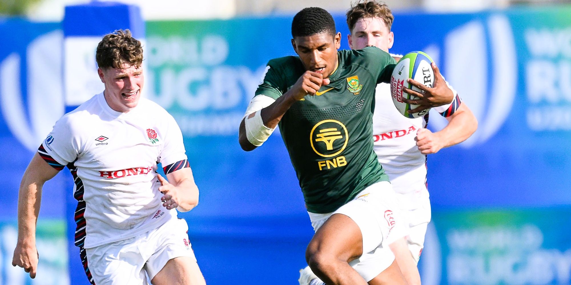 Cupido on the attack against England for the Junior Boks.