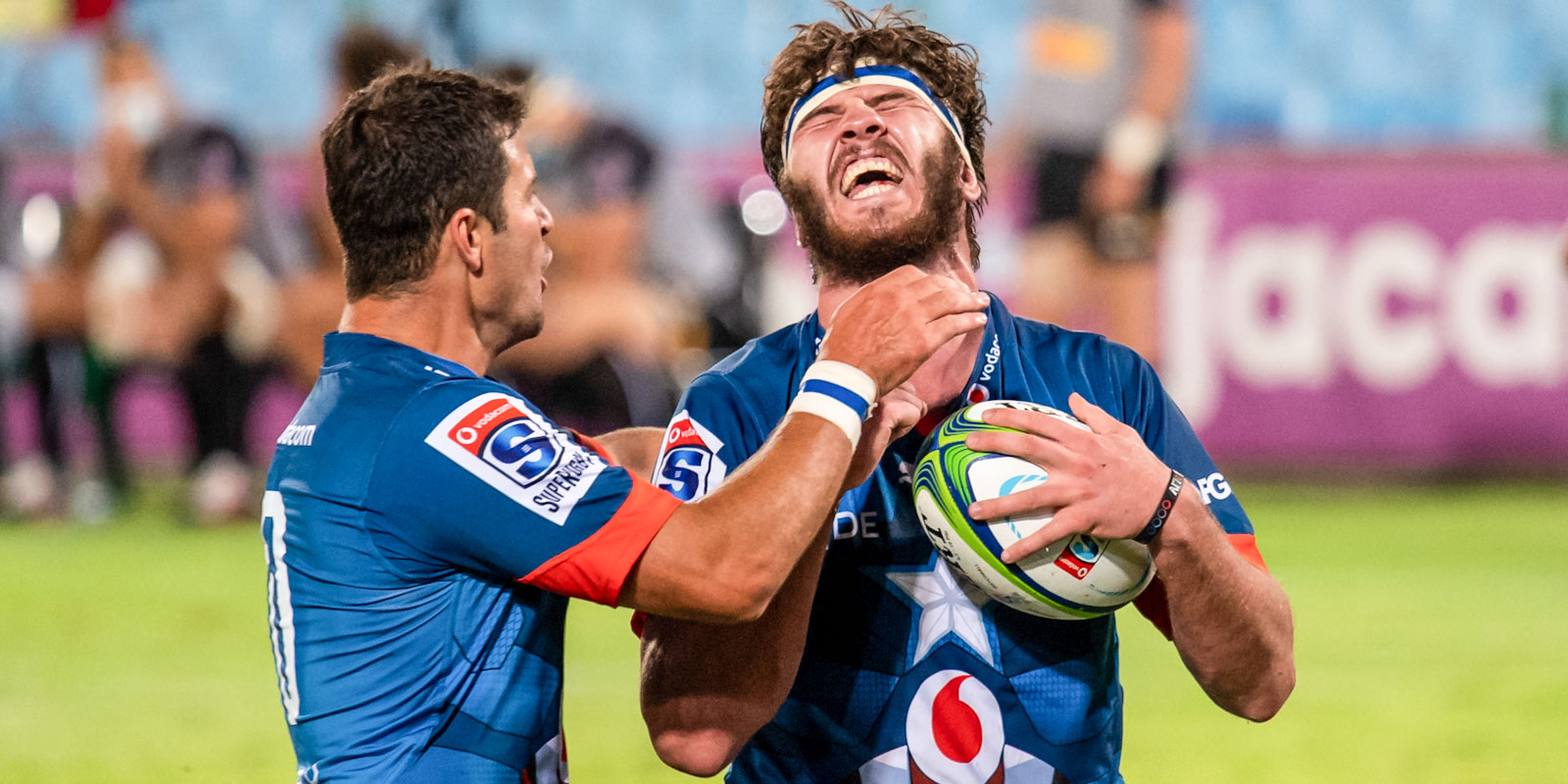 Ruan Nortje celebrates his try with Morne Steyn