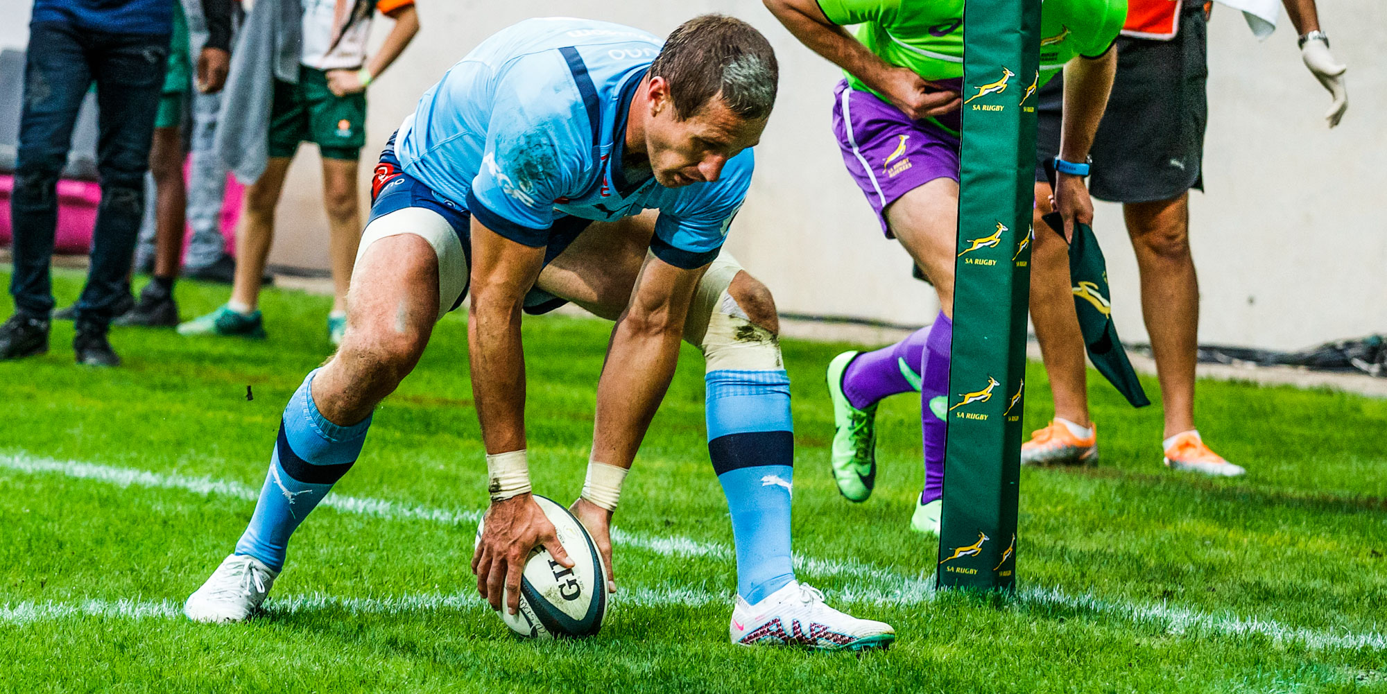 Johan Goosen goes over for his try in Nelspruit.