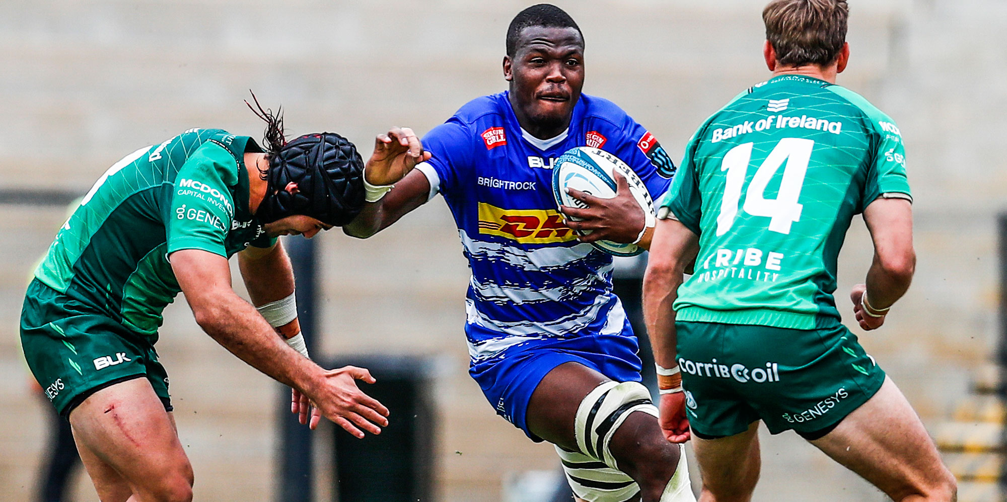 Hacjivah Dayimani in action the last time the DHL Stormers and Connacht met in the Vodacom URC.