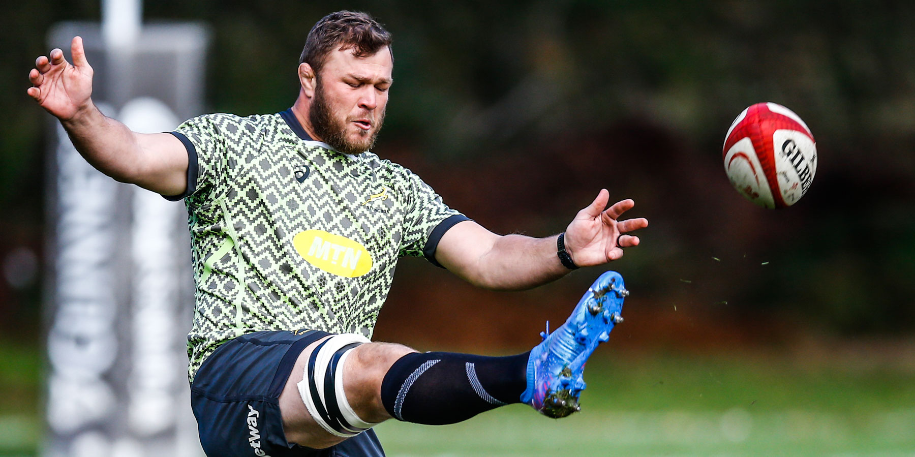 Duane Vermeulen was not considered for selection as he is struggling with a knee injury.