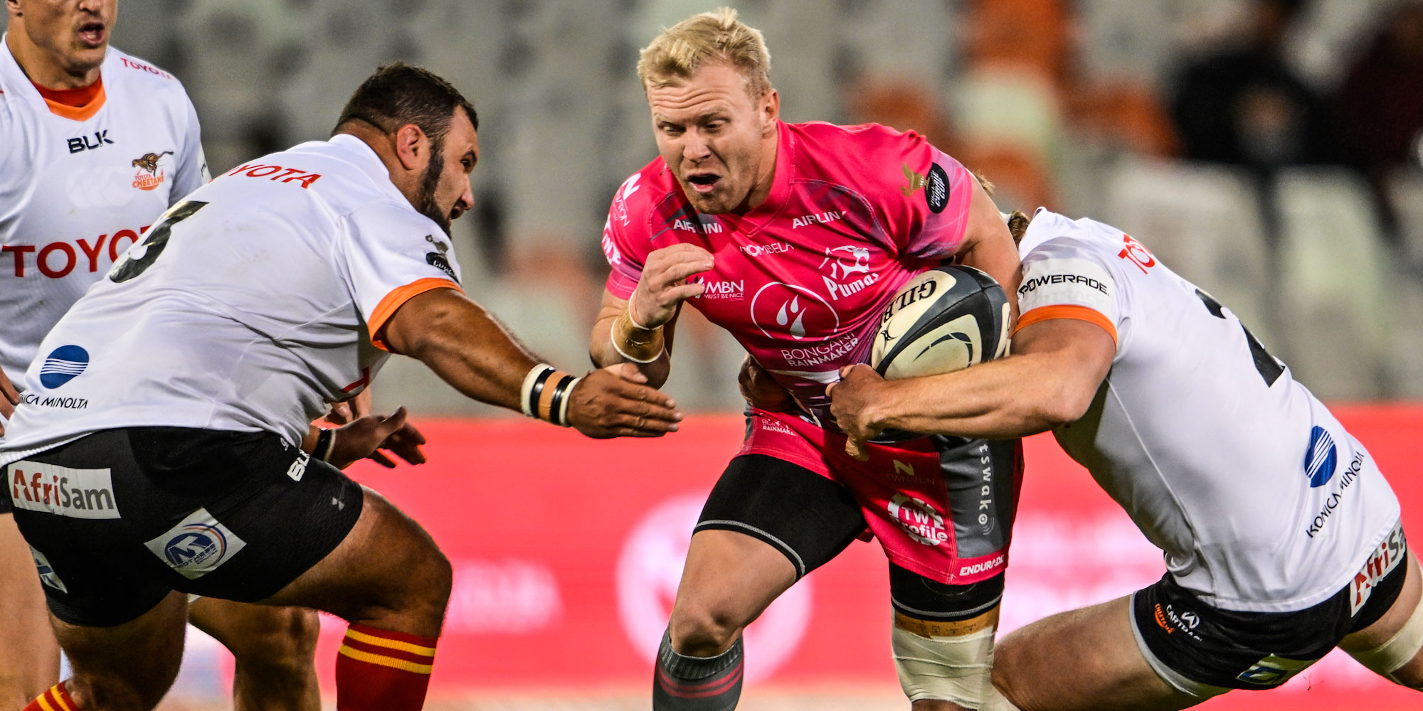 Tinus de Beer was in sublime form for the Airlink Pumas in their semi-final win over the Toyota Cheetahs.