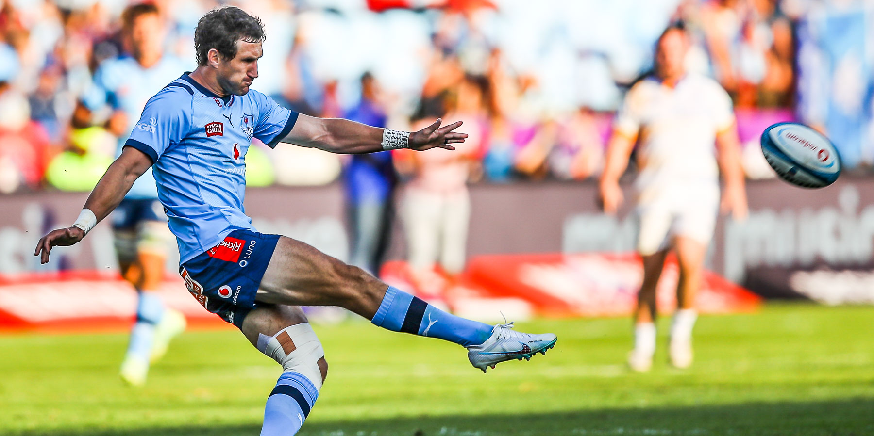 Johan Goosen in action for the Vodacom Bulls.