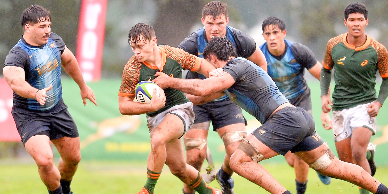 Quan Horn on attack for the Junior Springboks.