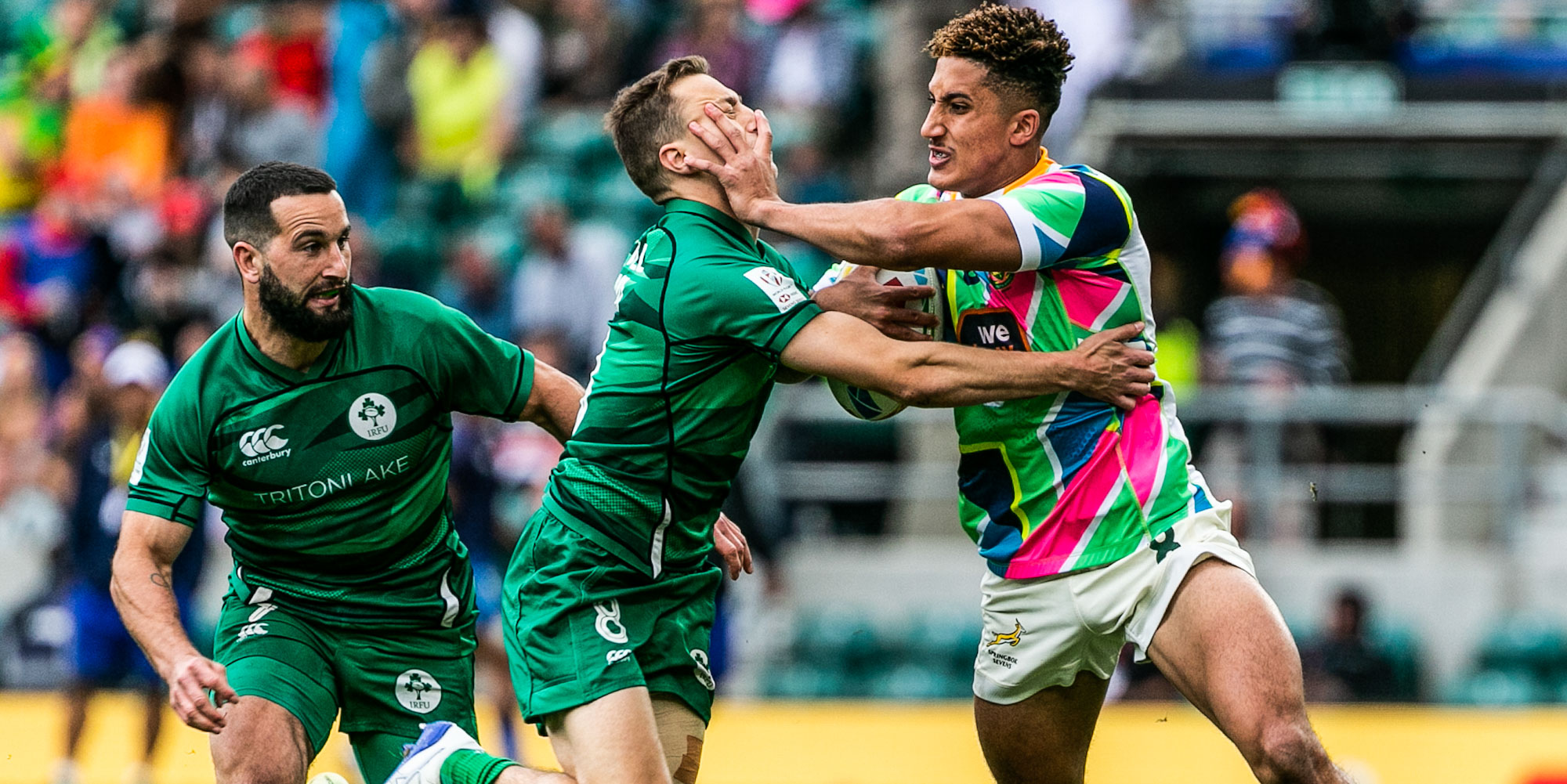 Jordan Hendrikse, who made his Blitzbok debut in London, on the attack against Ireland on Sunday.