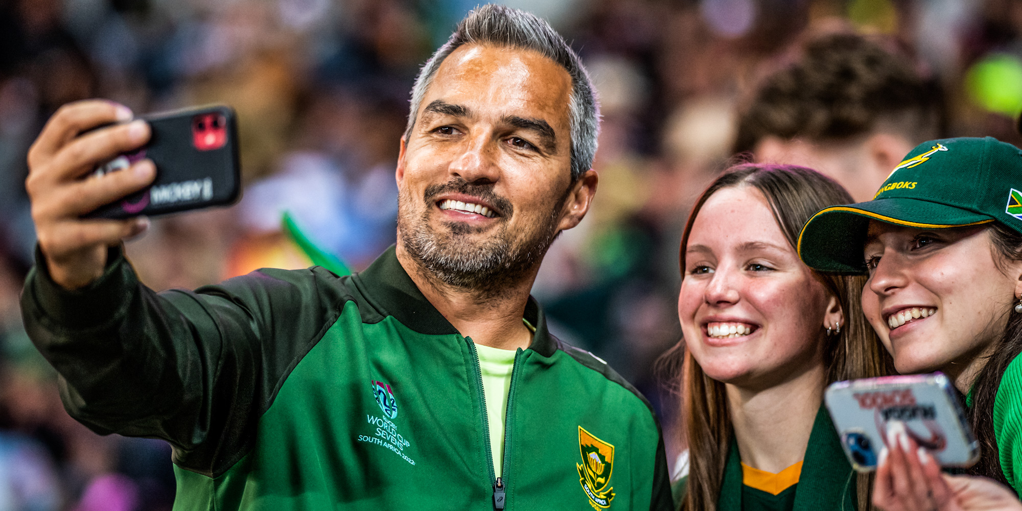 Neil Powell with some fans after the Blitzboks' RWC Sevens tournament came to an end with a great win over Samoa.