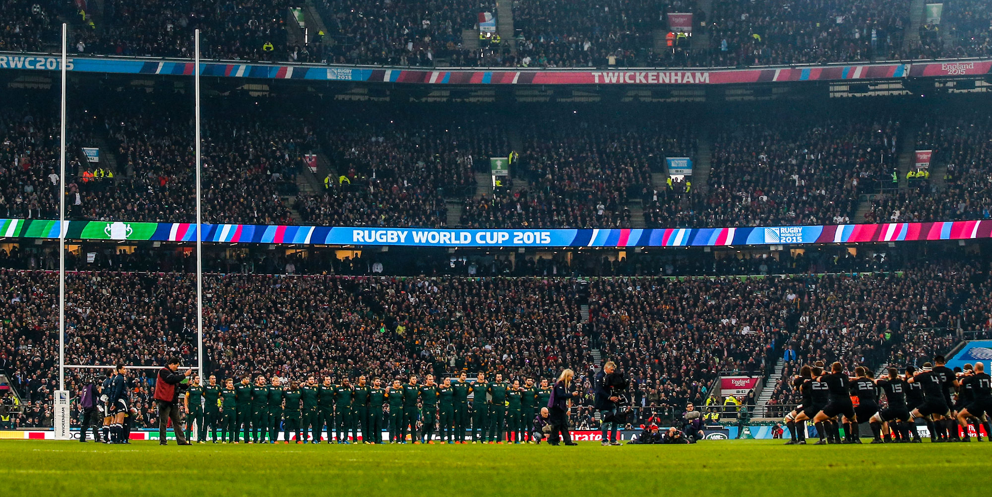 The Springboks and All Blacks before their 2015 RWC semi-final at Twickenham.