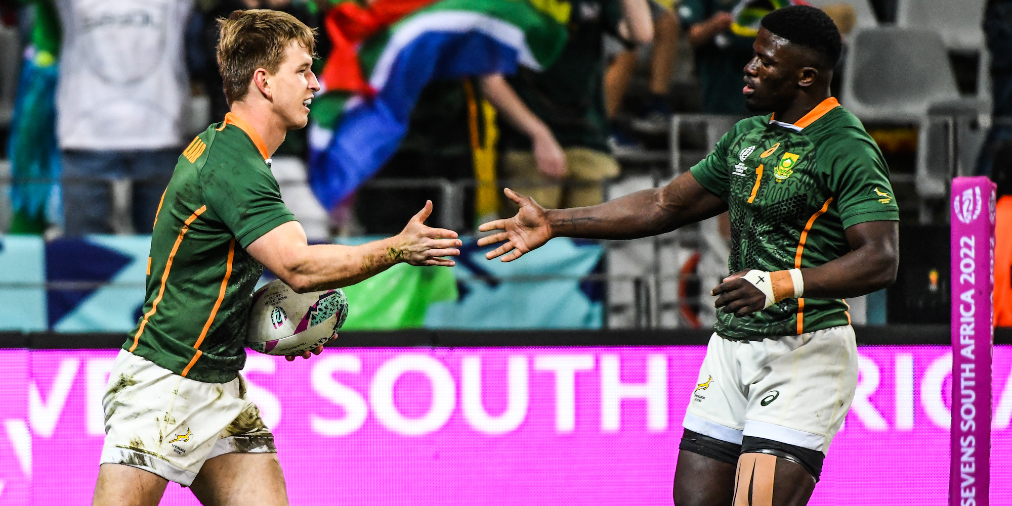 Christie Grobbelaar and Sako Makata scored two of the Blitzboks' six tries.